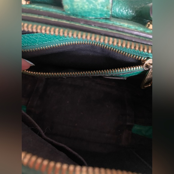 Dolce & Gabbana
Green Soft Grained-Leather Dolce Box Bag - Picture 13 of 13